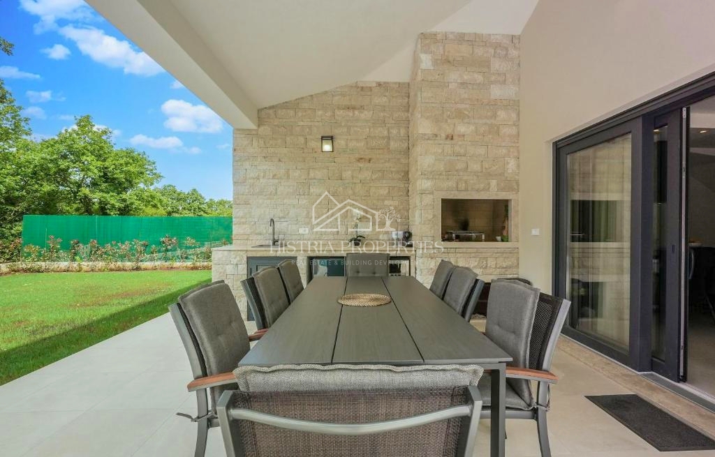 Udobna vila v predmestju Poreča