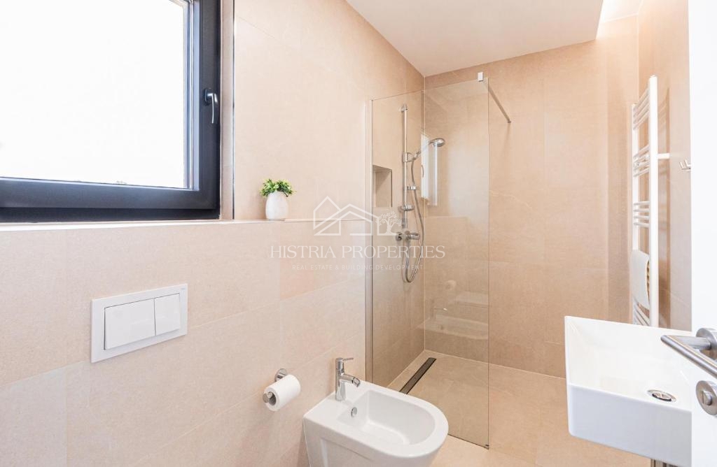 Udobna vila v predmestju Poreča