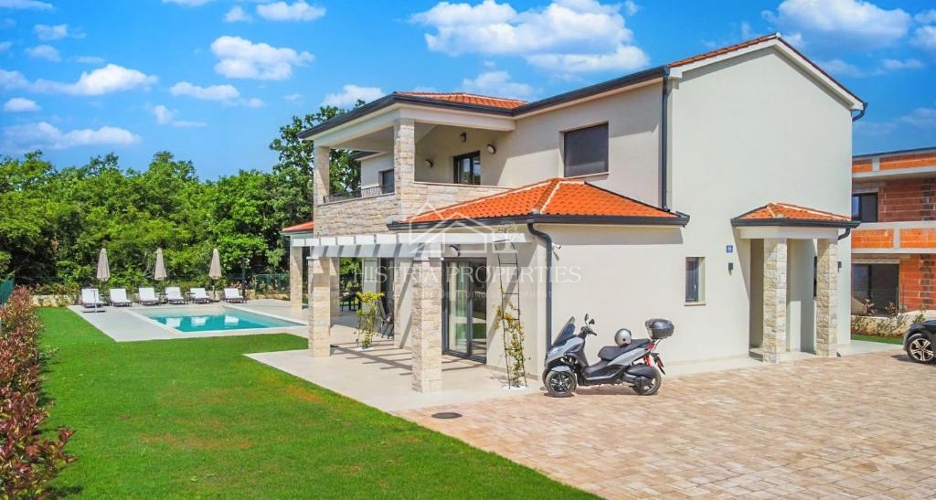 Udobna vila v predmestju Poreča