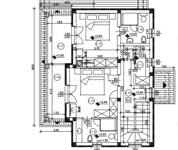Dvojček hiše z bazenom v bližini plaže na robu privlačne vasi