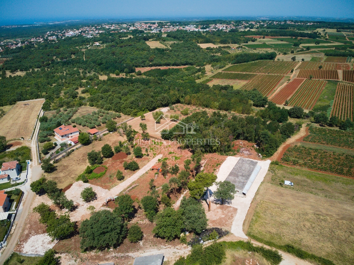 Pogled na morje in zemljišče z odličnim potencialom za gradnjo počitniške hiše