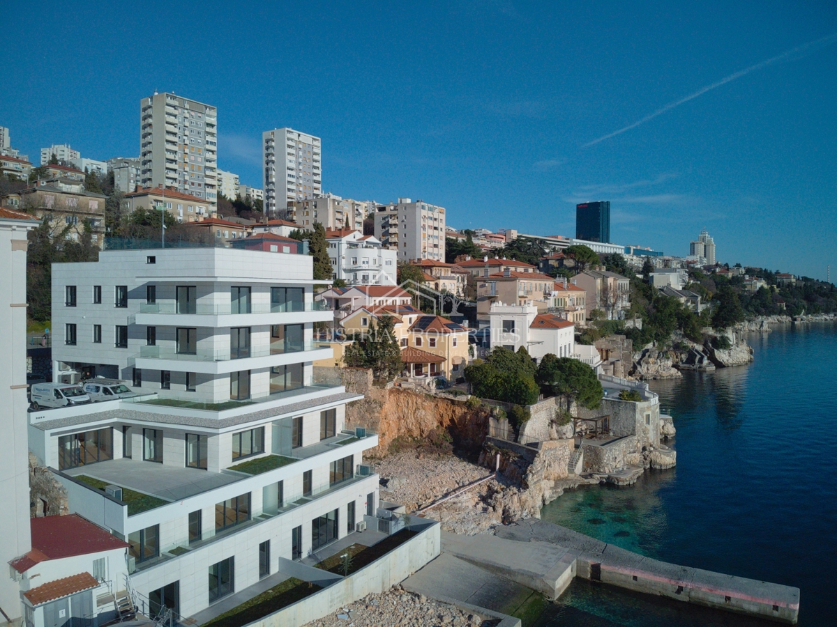 Morje, terasa in vrhunska pametna novogradnja na obali mesta Reka so edinstvena priložnost