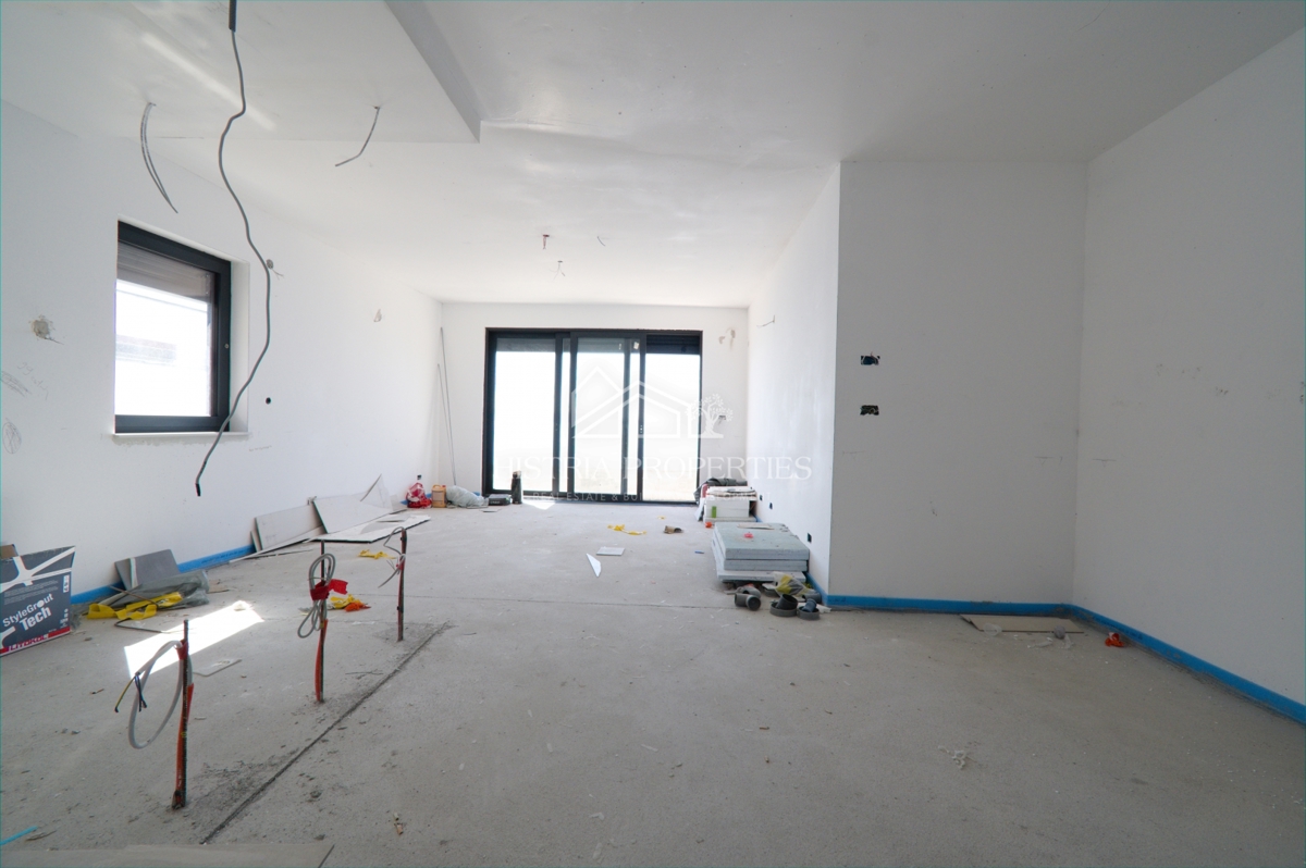 Morje, terasa in vrhunska pametna novogradnja na obali mesta Reka so edinstvena priložnost