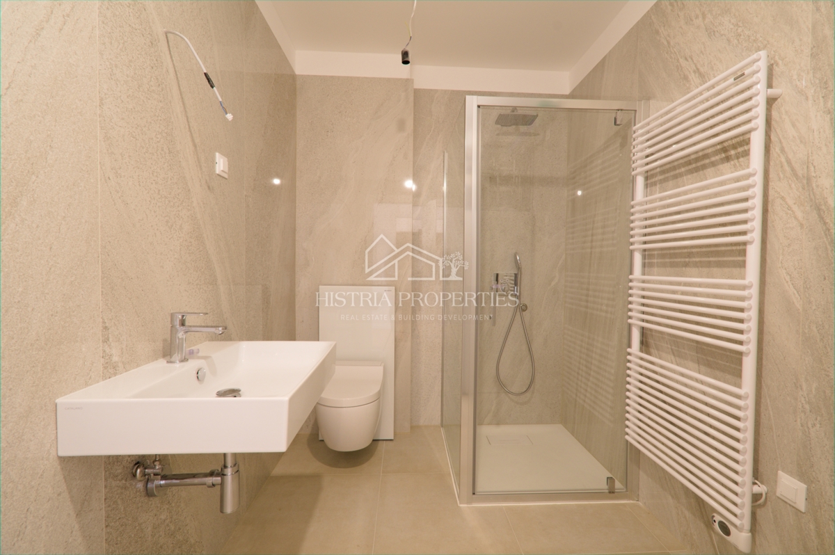 Morje, terasa in vrhunska pametna novogradnja na obali mesta Reka so edinstvena priložnost