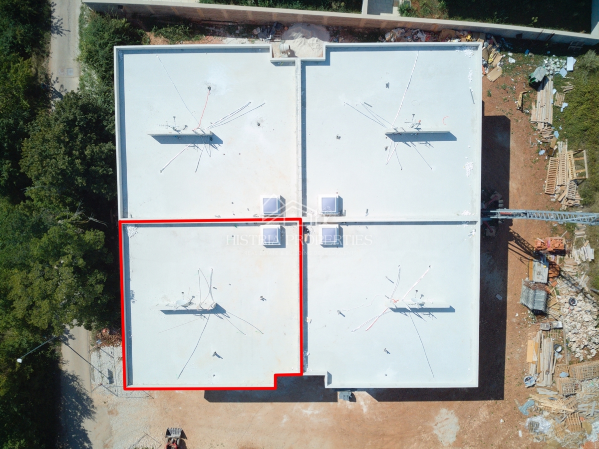 Prostorno in sončno stanovanje z veliko teraso v bližini Rovinja