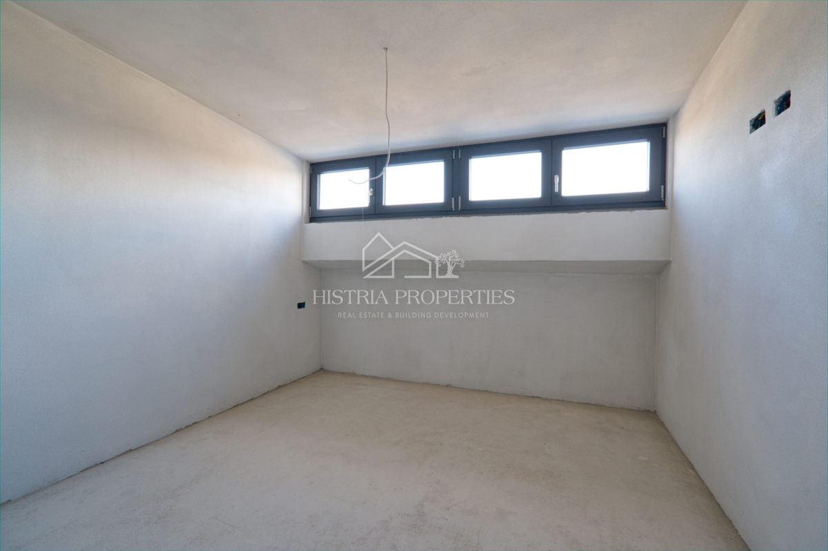 Blizu morja in udobno družinsko stanovanje v novogradnji v bližini Poreča