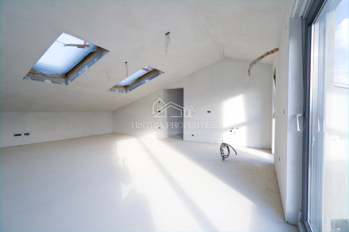 Blizu morja in udobno družinsko stanovanje v novogradnji v bližini Poreča