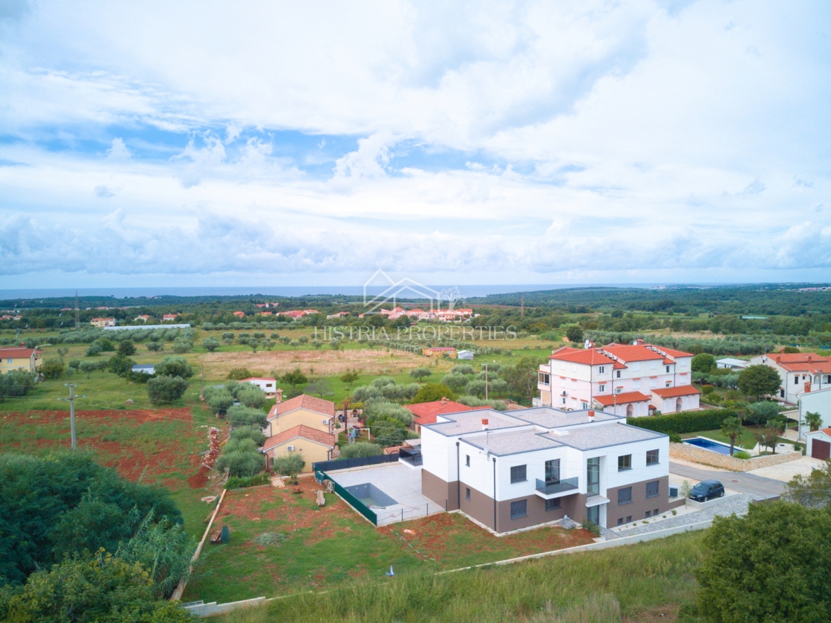 Privlačno stanovanje z dvema terasama, jacuzzijem in panoramskim razgledom v bližini morja