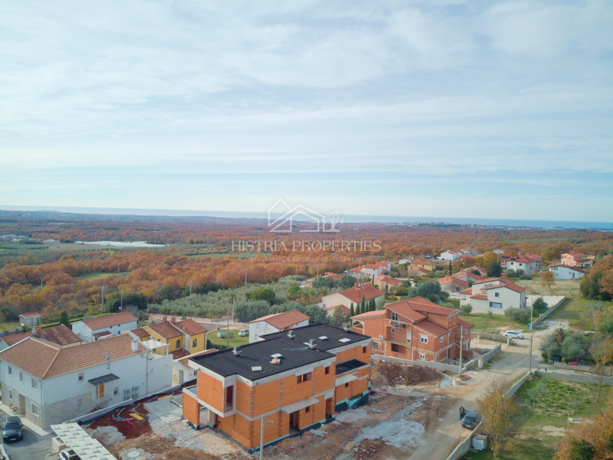 Razkošna vila z razgledom, ki napolni dan, v pomirjujočem okolju