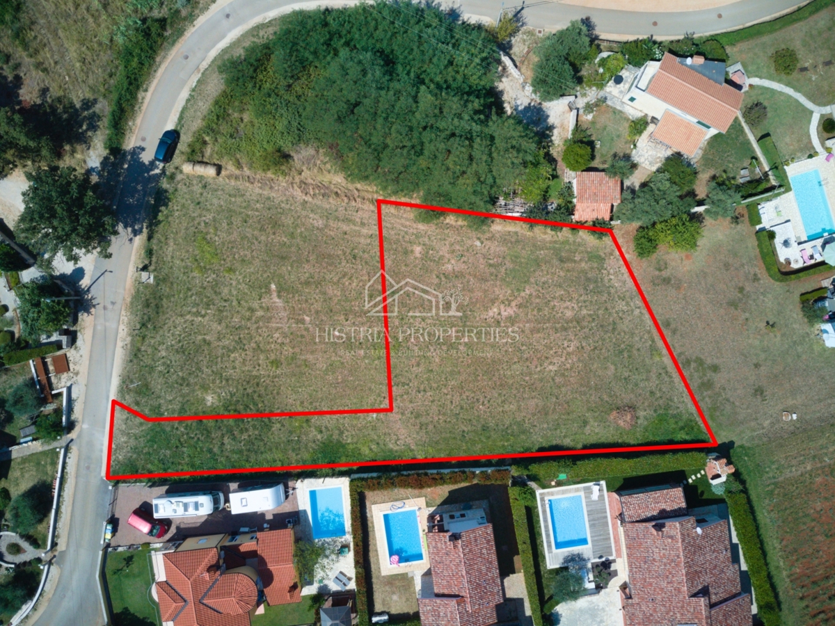 Großes Grundstück mit schöner Aussicht für die Planung der perfekten Immobilie