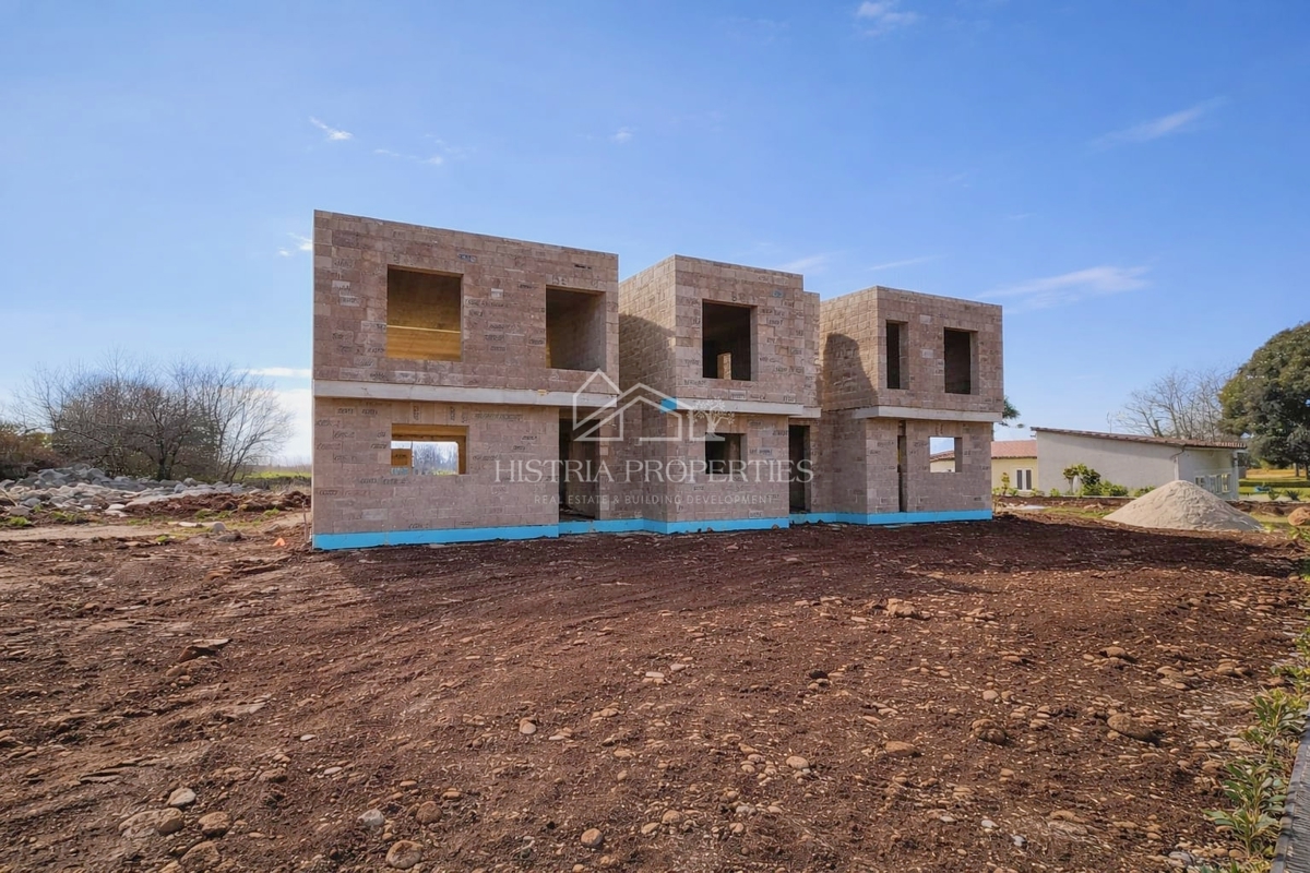 Nova moderna hiša in cena, ki ustreza kakovosti, 100 % ekološko grajena