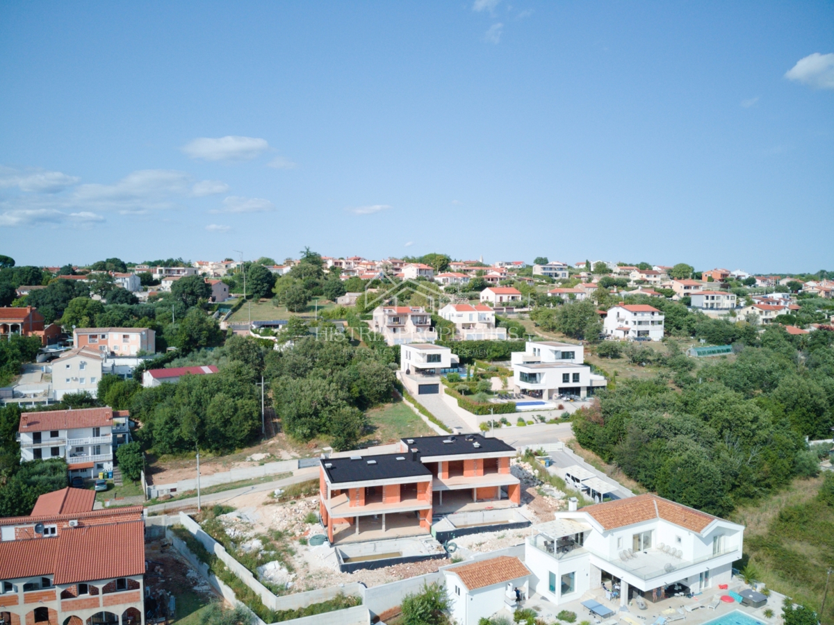 Luksuzna polsamostojna hiša vrhunske kakovosti s panoramskim razgledom