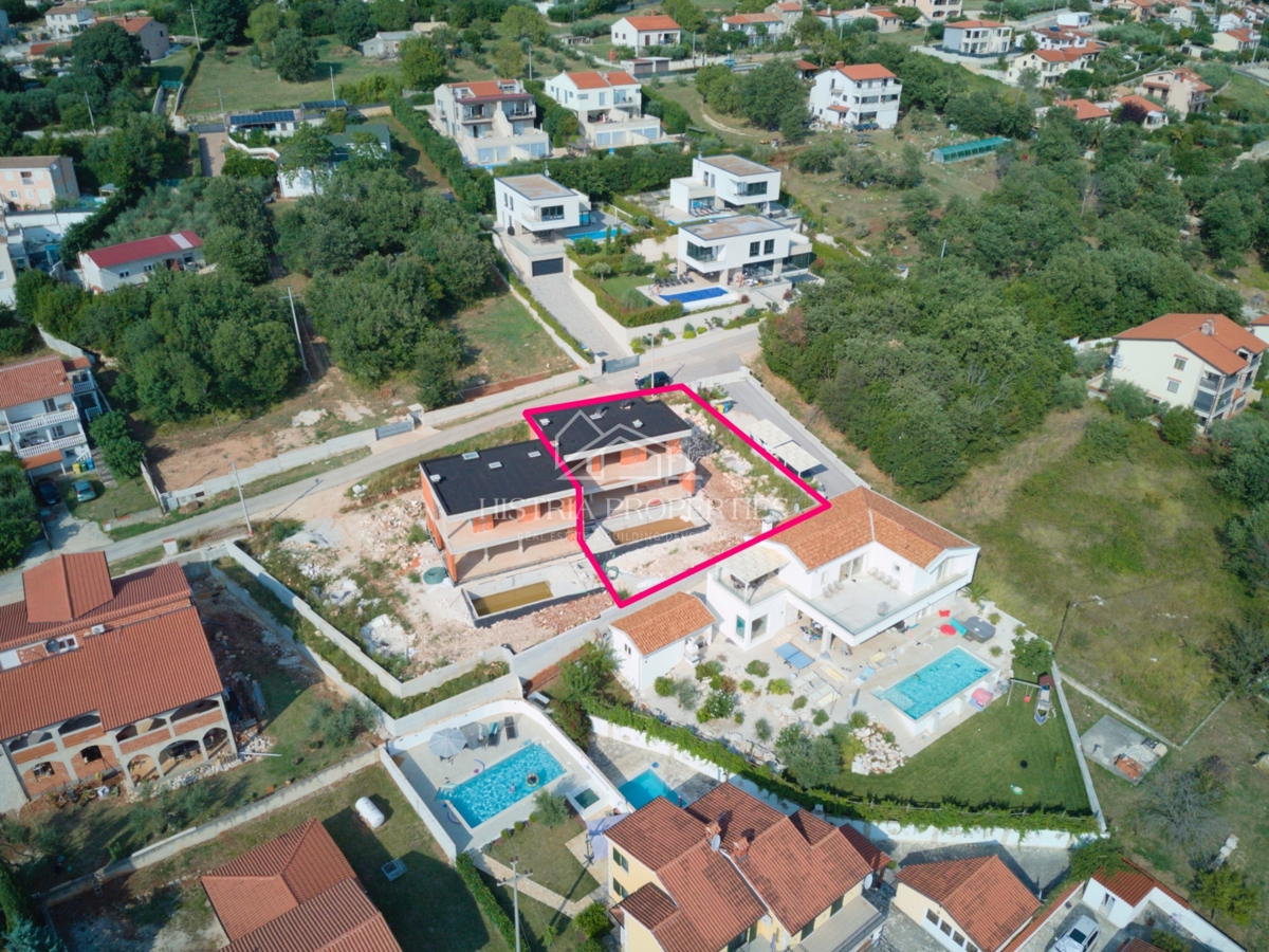 Luksuzna polsamostojna hiša vrhunske kakovosti s panoramskim razgledom