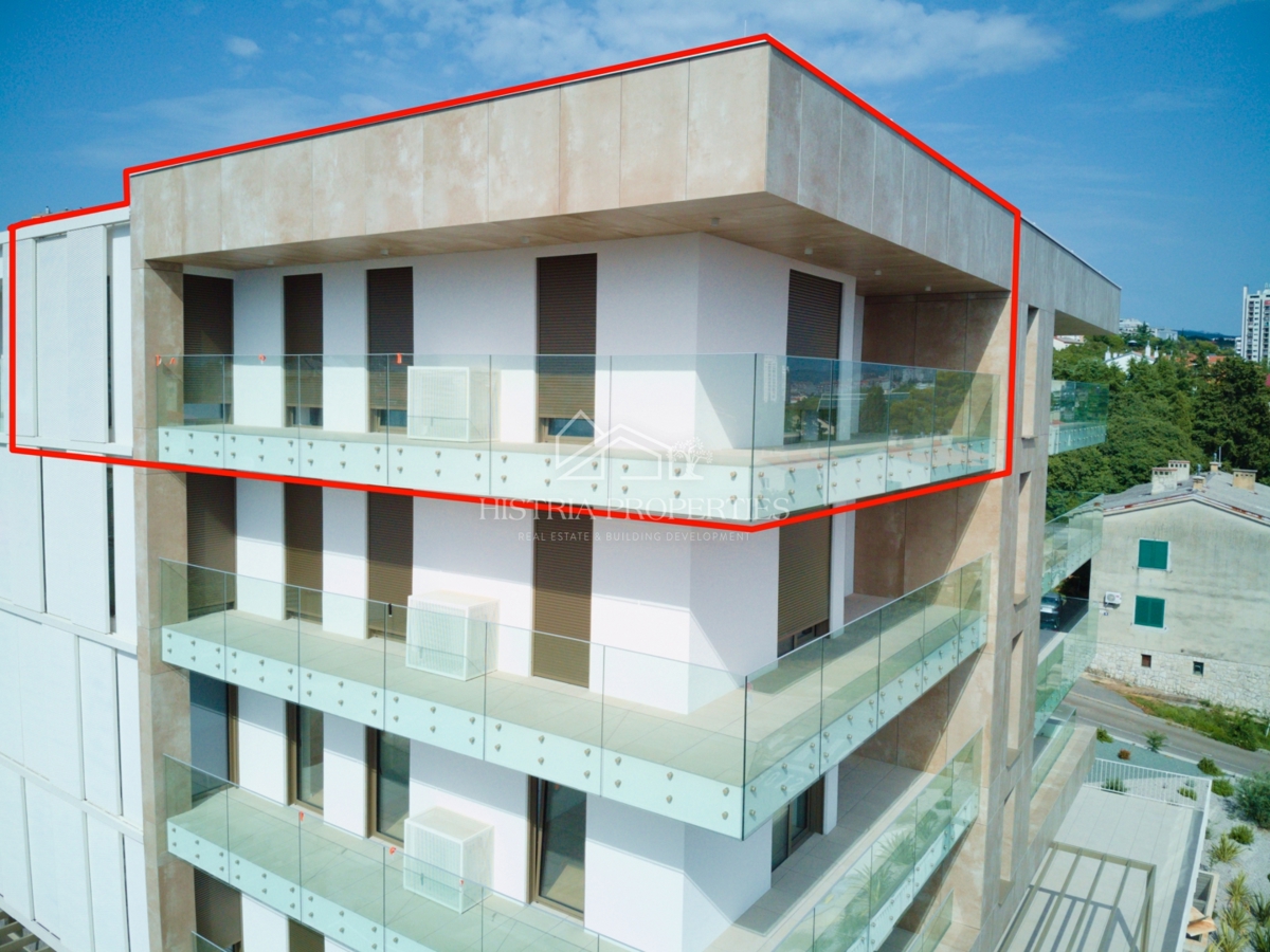 Brezhibno stanovanje v novogradnji najvišjega standarda s sanjsko teraso in razgledom, ki ga ne boste nikoli pozabili