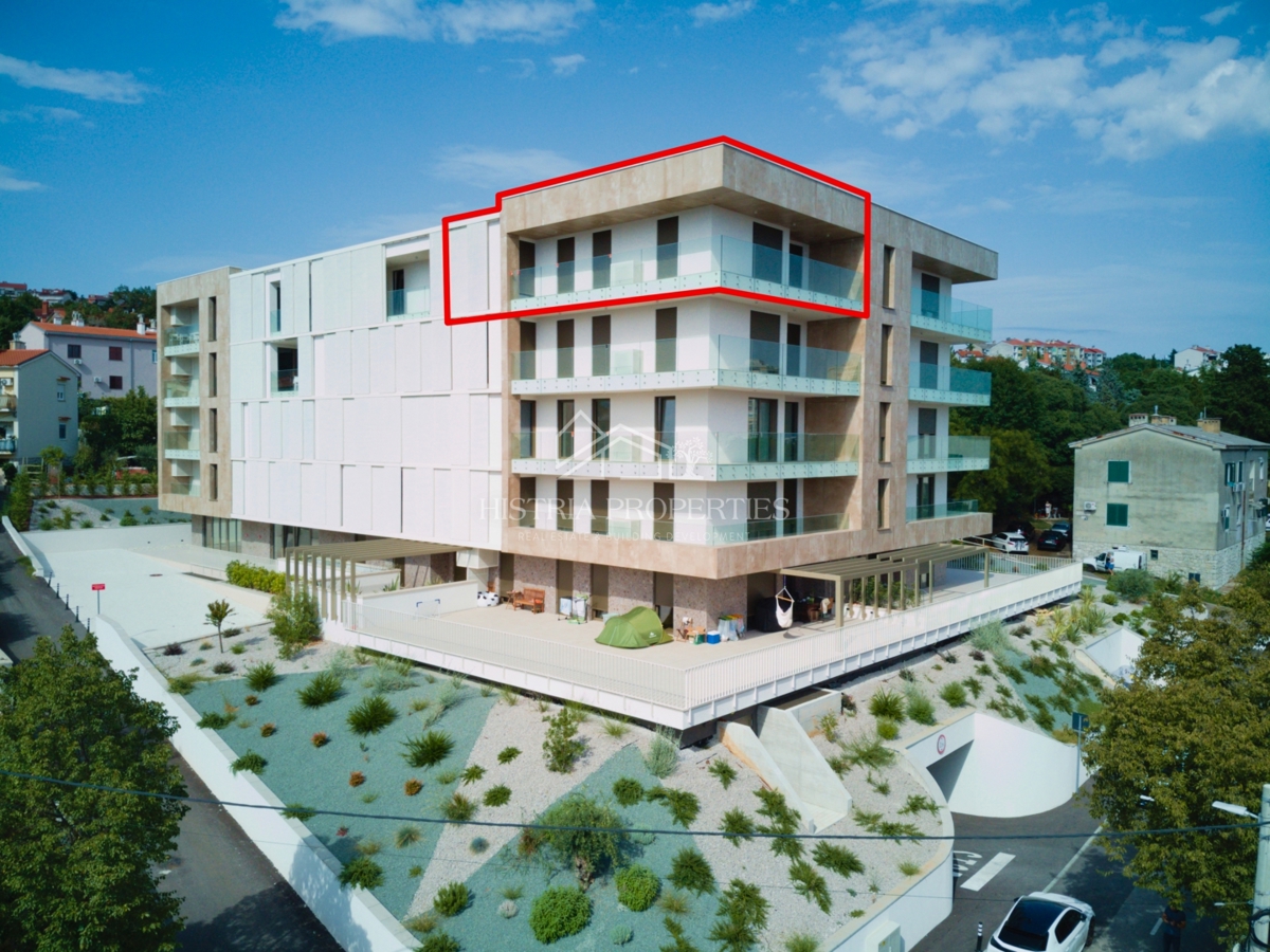 Brezhibno stanovanje v novogradnji najvišjega standarda s sanjsko teraso in razgledom, ki ga ne boste nikoli pozabili