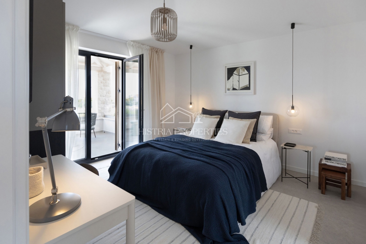 Dizajnerska vila v istrskem slogu, popolnoma in bogato opremljena