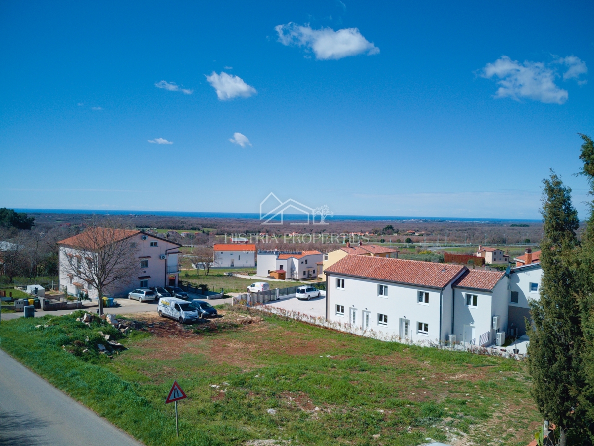 Pogled na morje iz vsakega stanovanja na zemljišču z gradbenim dovoljenjem
