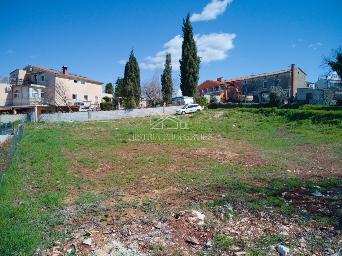 Pogled na morje iz vsakega stanovanja na zemljišču z gradbenim dovoljenjem