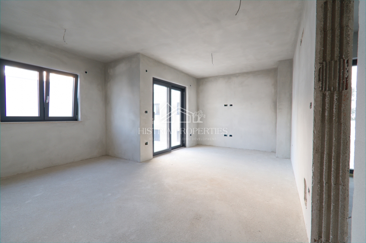 Novo moderno stanovanje s teraso, odlična družinska priložnost