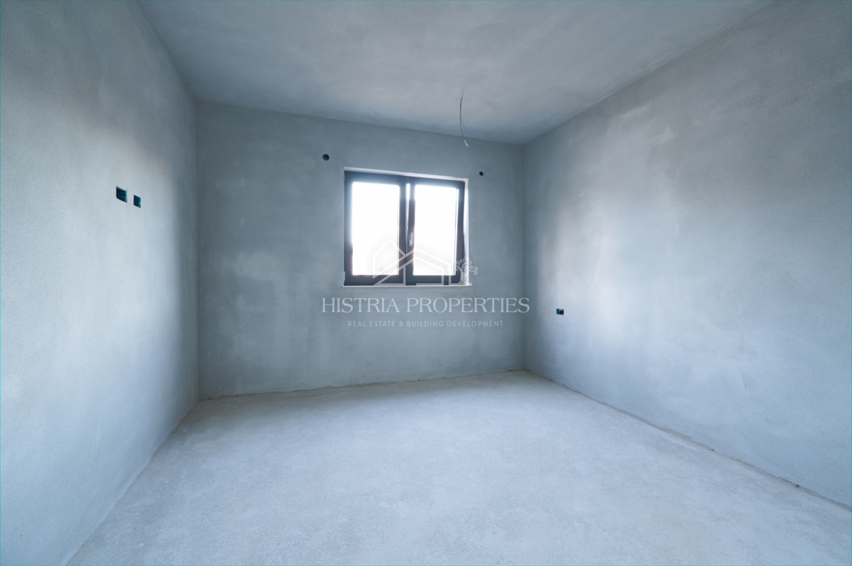 Novo moderno stanovanje s teraso, odlična družinska priložnost