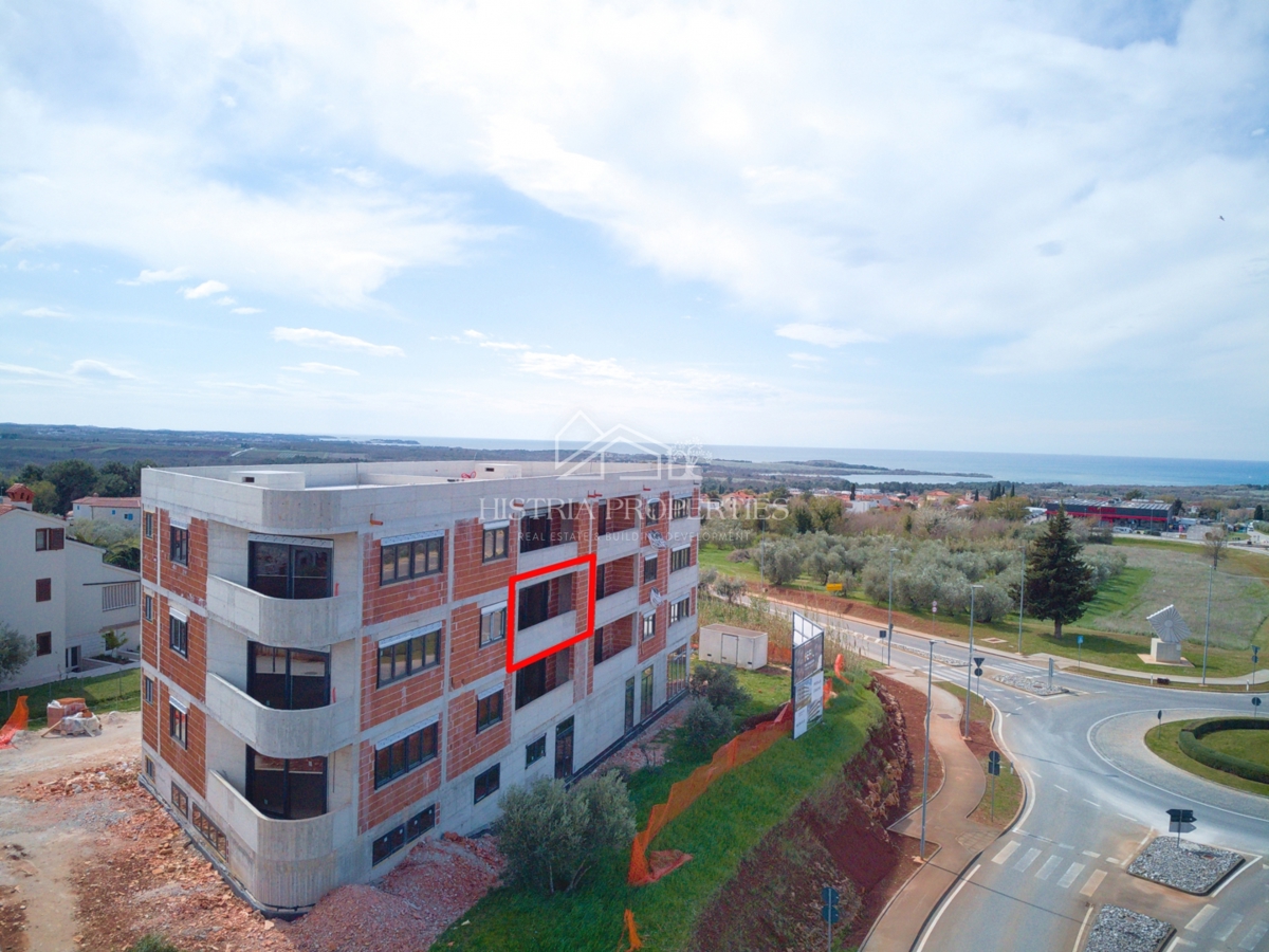 Panoramski razgled, ki traja večno, in moderno stanovanje v kakovostni novogradnji blizu morja