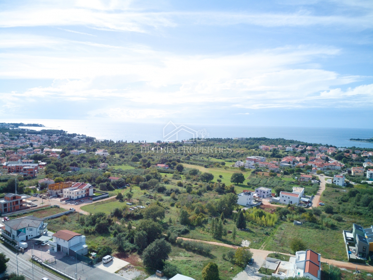 Zemljišče na lokaciji v bližini morja, primerno za gradnjo edinstvene vile