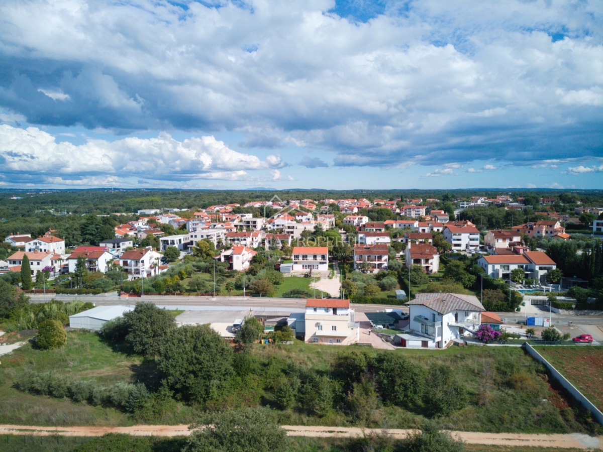 Zemljišče na lokaciji v bližini morja, primerno za gradnjo edinstvene vile