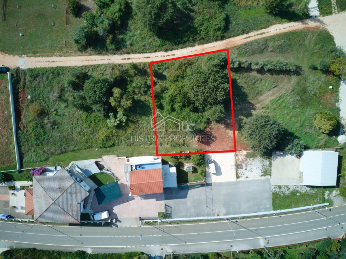 Zemljišče na lokaciji v bližini morja, primerno za gradnjo edinstvene vile