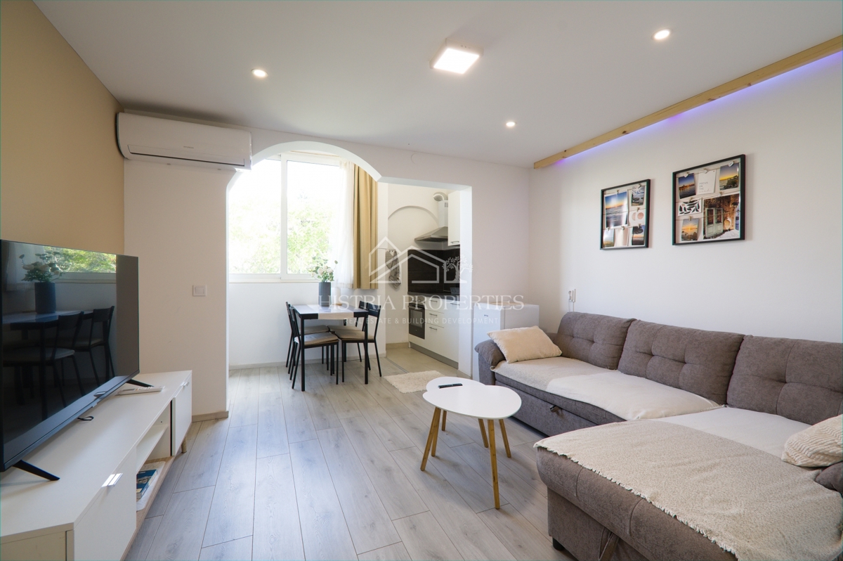 Stanovanje Červar-Porat, Poreč, 56m2