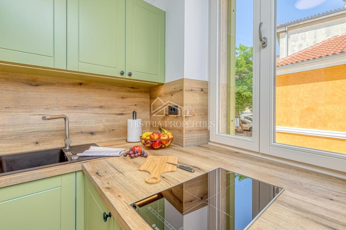 Staro jedro očarljivega istrskega mesteca in prenovljena istrska hiša za ljubitelje tradicije