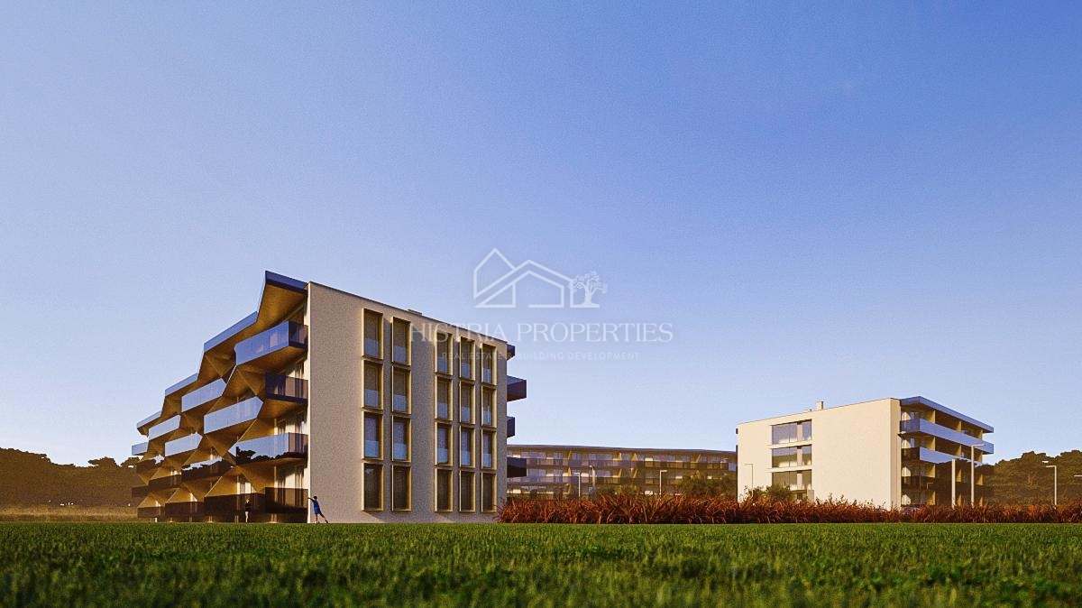 800m od morja in novo stanovanje v luksuzni novogradnji z garažo, dvigalom in pogledom na morje