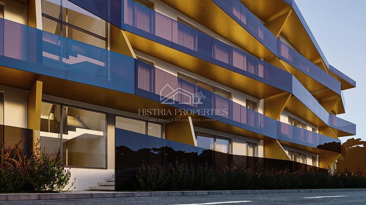 800m od morja in novo stanovanje v luksuzni novogradnji z garažo, dvigalom in pogledom na morje