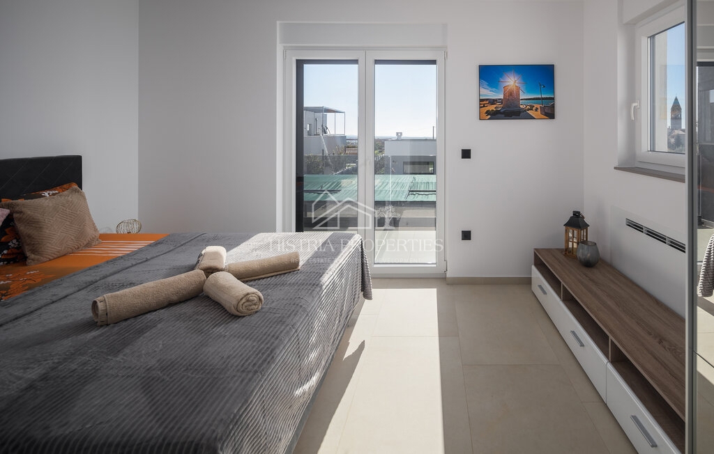 Nova vila modernega dizajna, popolnoma opremljena, na iskani lokaciji