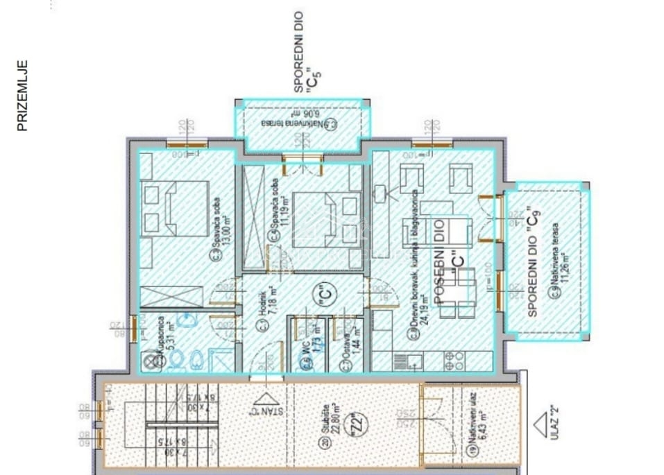 Novo stanovanje z velikim dvoriščem v bližini Poreča