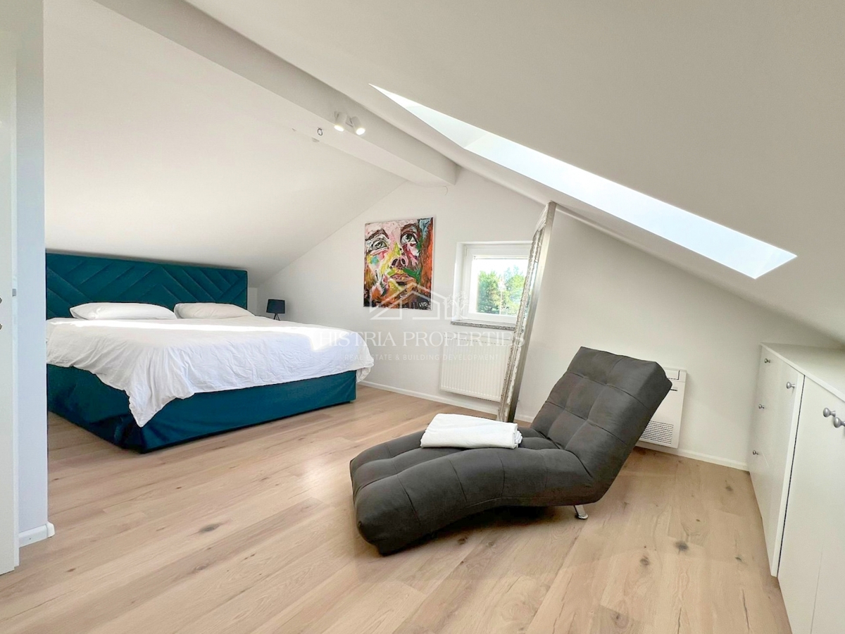 Udobno in opremljeno stanovanje v predmestju Poreča z dvema terasama