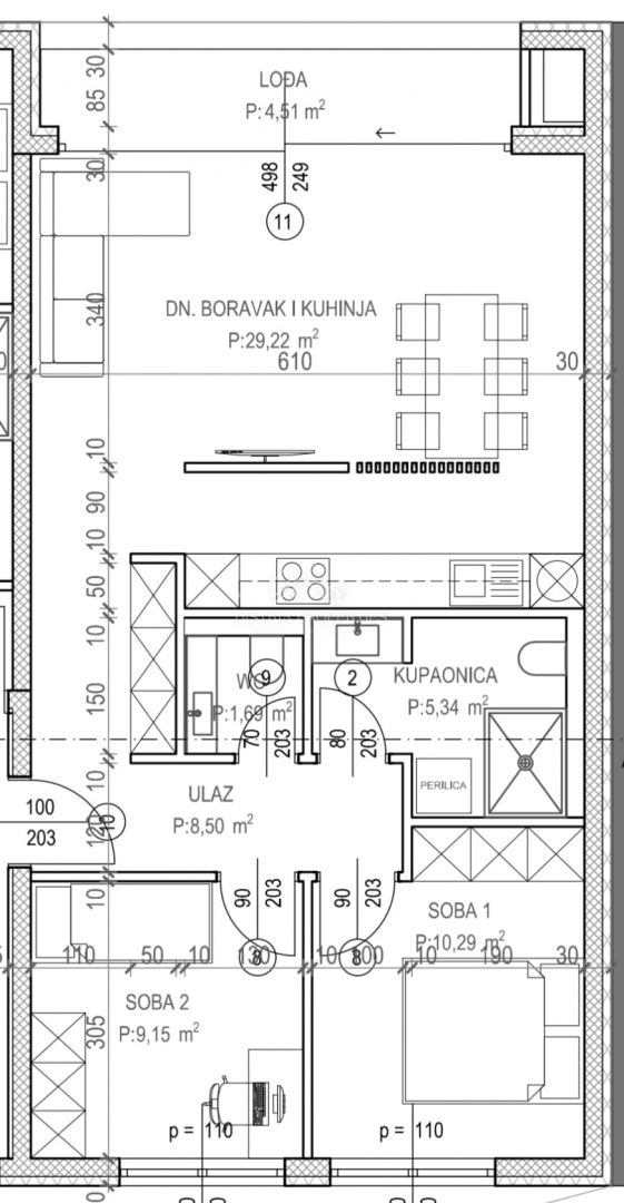 Apartma s teraso in pogledom na morje ter Alpe, le 1 km od plaže