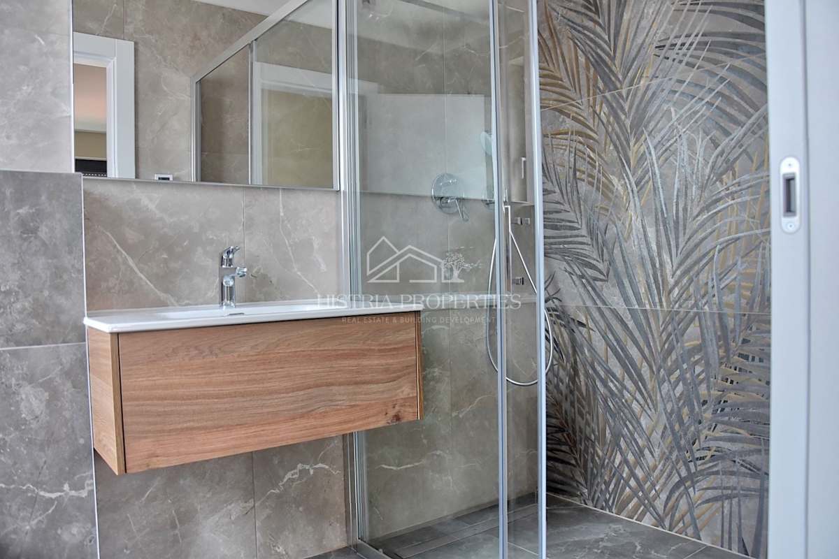 Penthouse, ki ima vse na vrhunski lokaciji v Poreču za sanjsko bivanje