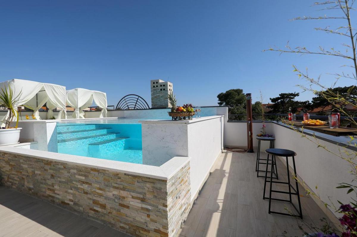 Trosoben dvonadstropni penthouse - priložnost