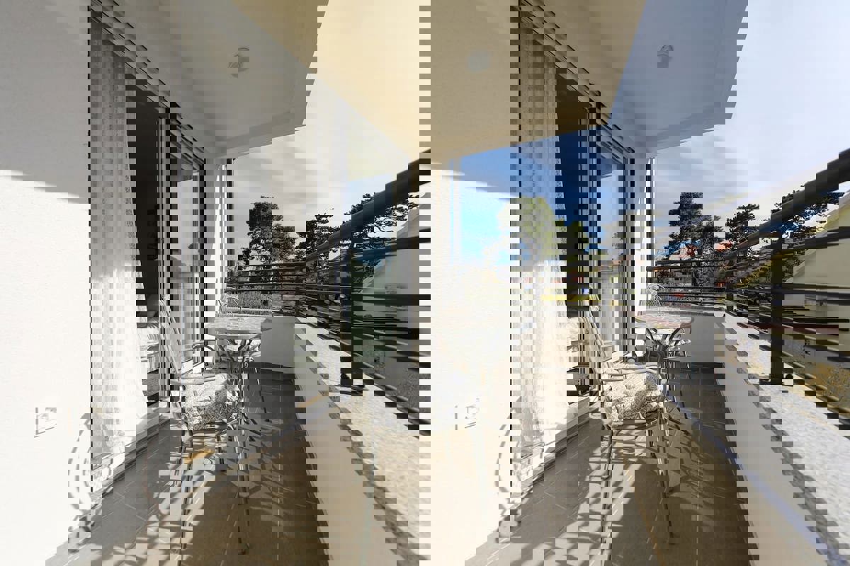 Trosoben dvonadstropni penthouse - priložnost