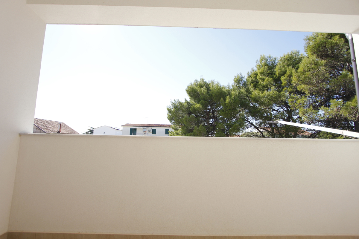 Prostorno štiriprostorsko stanovanje z vrtom - novogradnja