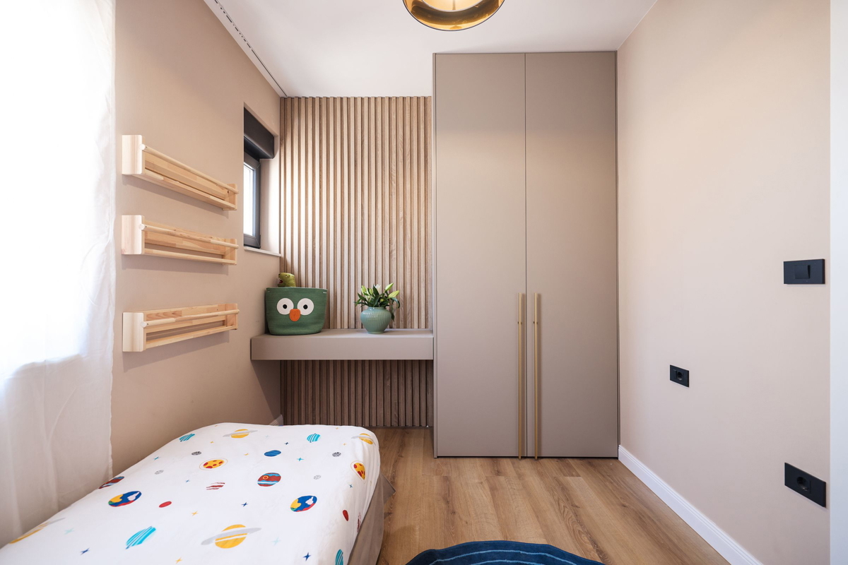 Luksuzni dvonadstropni penthouse s strešno teraso