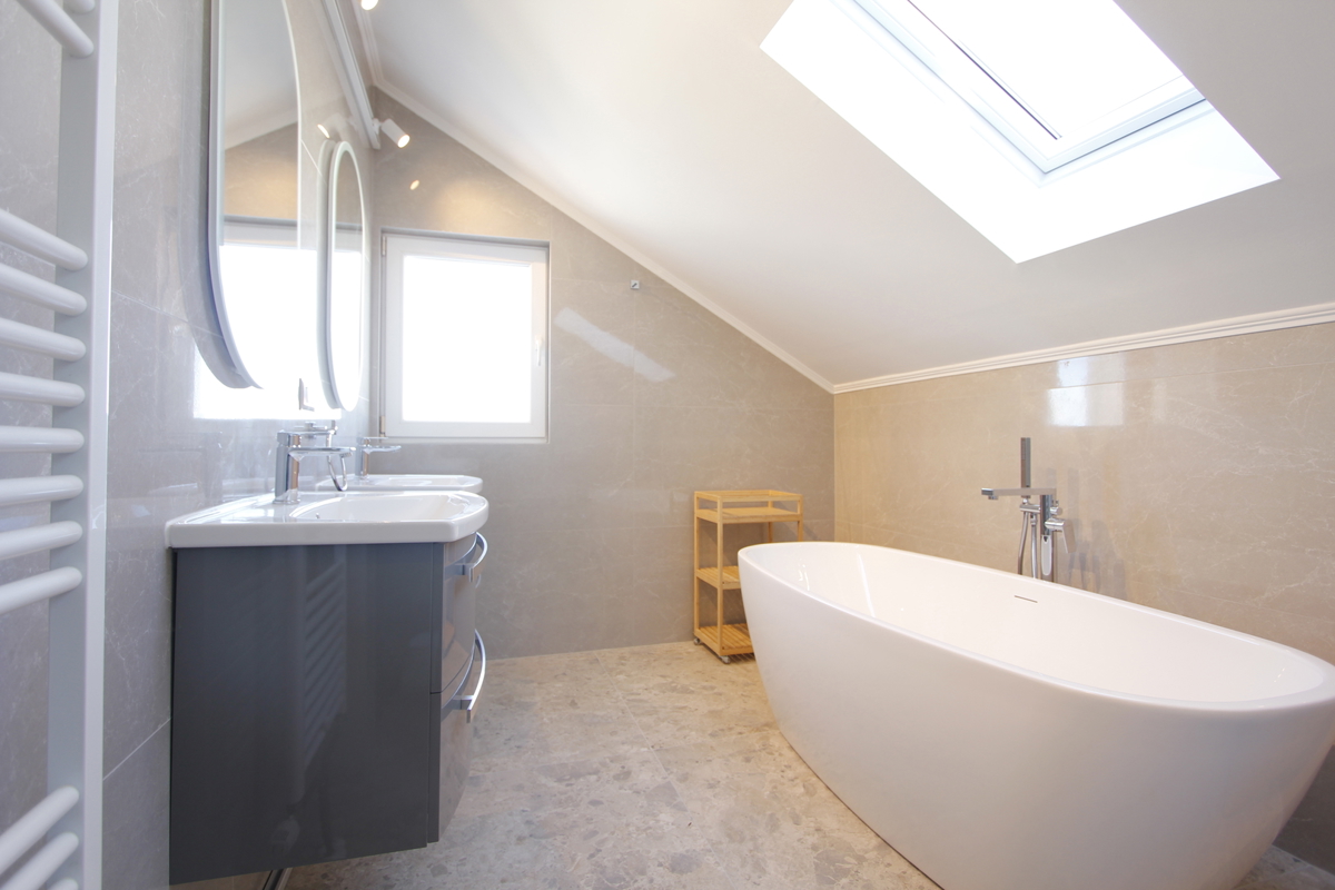 Prostorno stanovanje s panoramskim razgledom