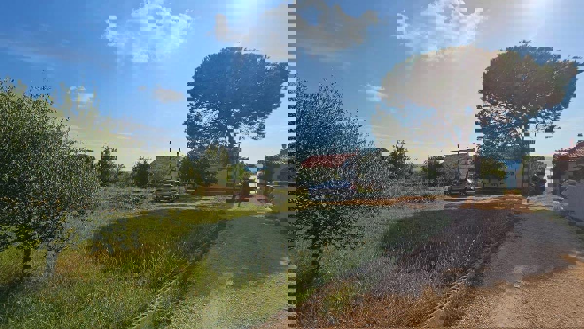 Hiša v prvem vrsti ob morju in plaži