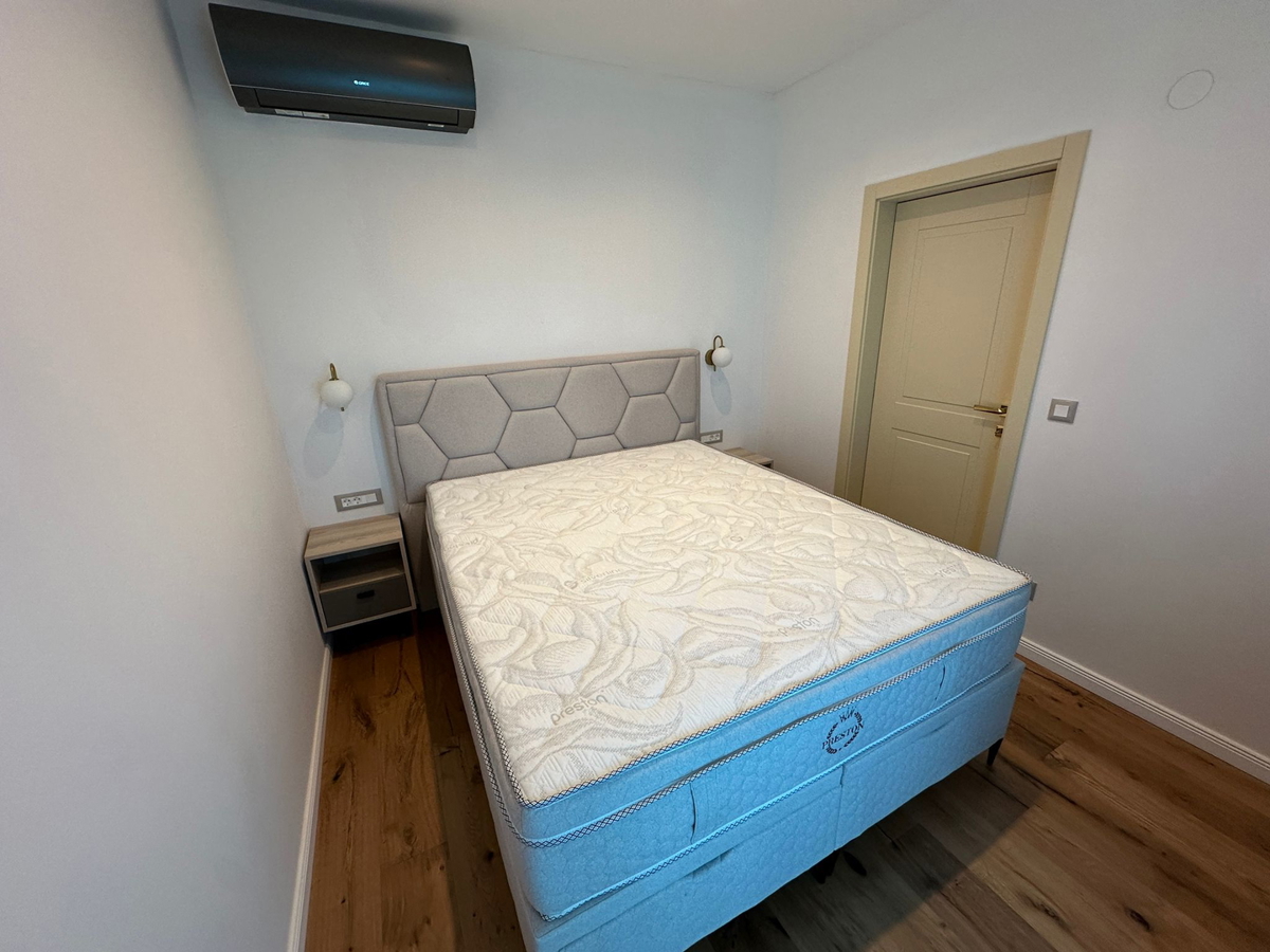 Prostorno stanovanje s panoramskim razgledom