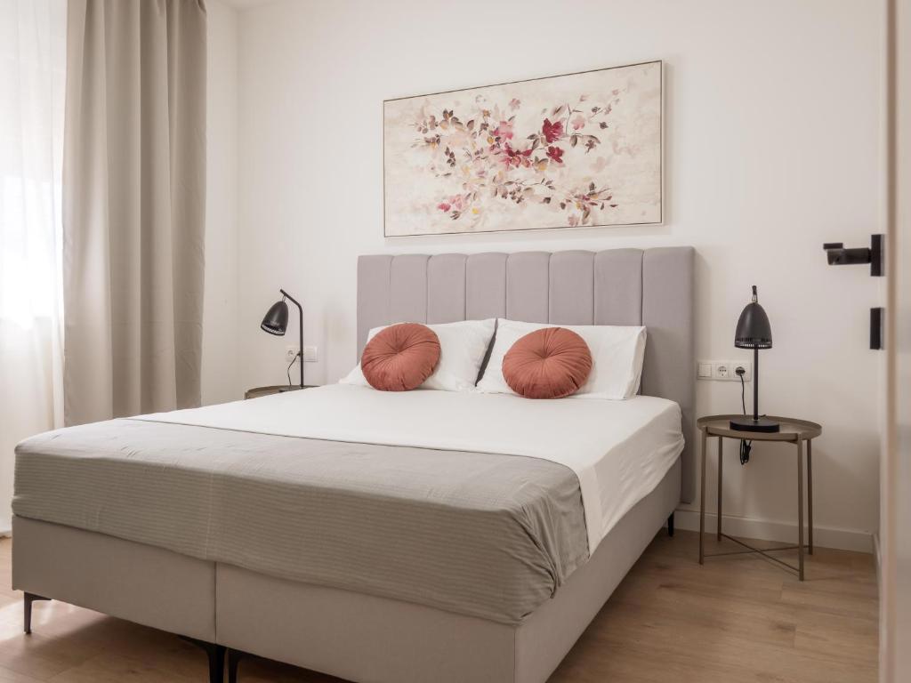 Moderna pritlična hiša s bazenom