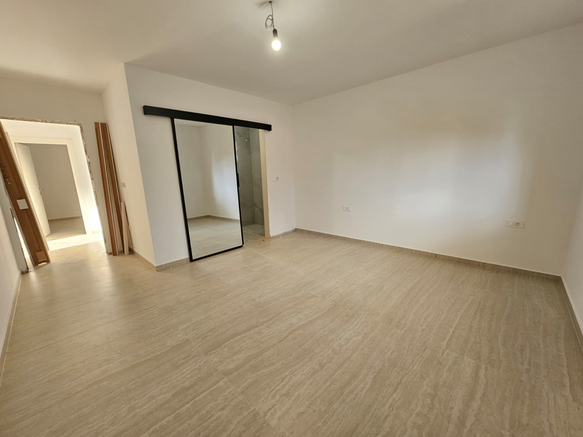 Moderna pritlična hiša v bližini Zadra