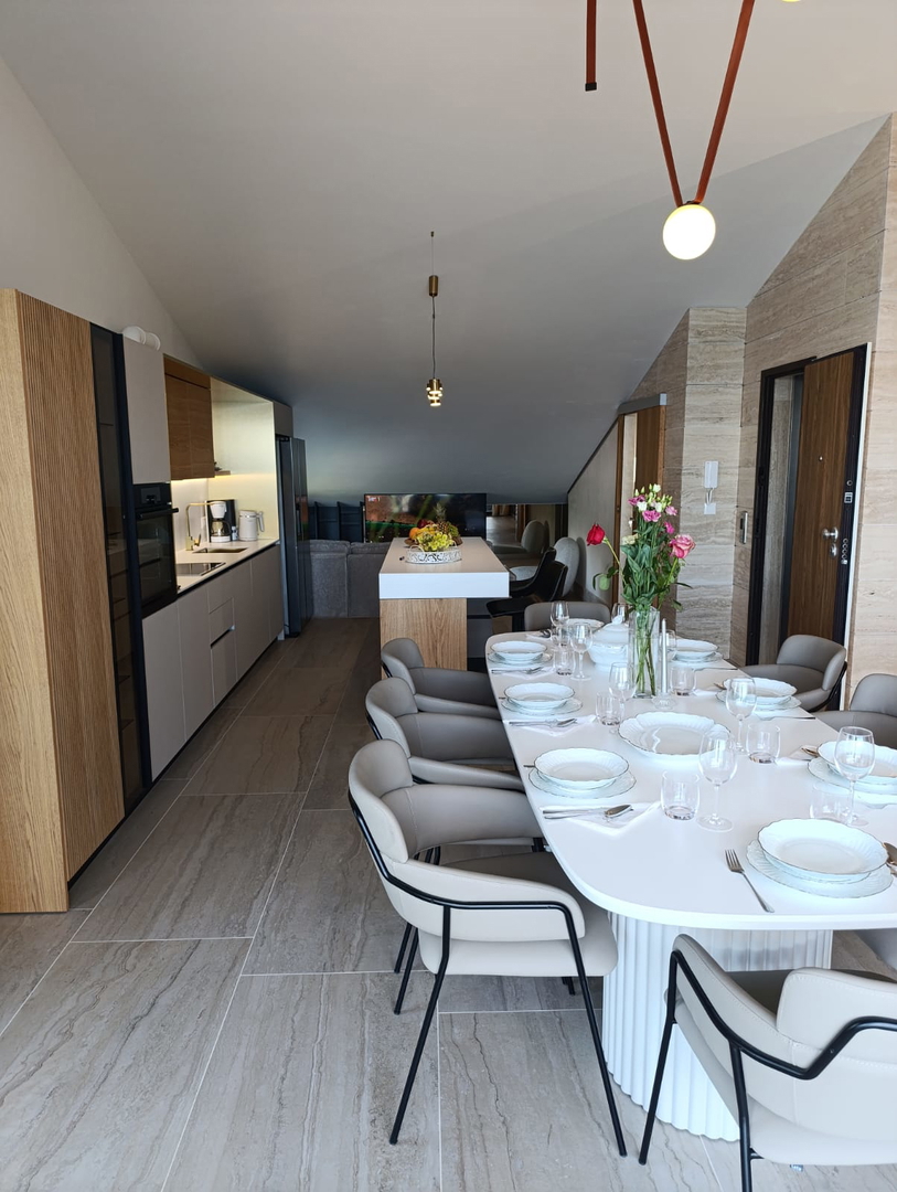 Prvi vrsti do morja - luksuzni penthouse