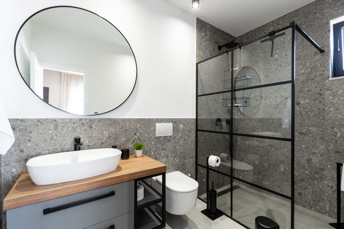 Moderna vila z razgledom na morje