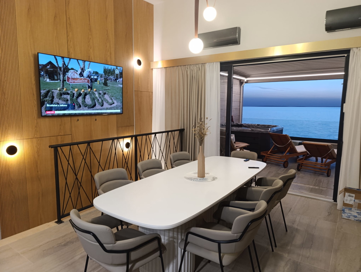 Prva vrsta ob morju - luksuzni penthouse