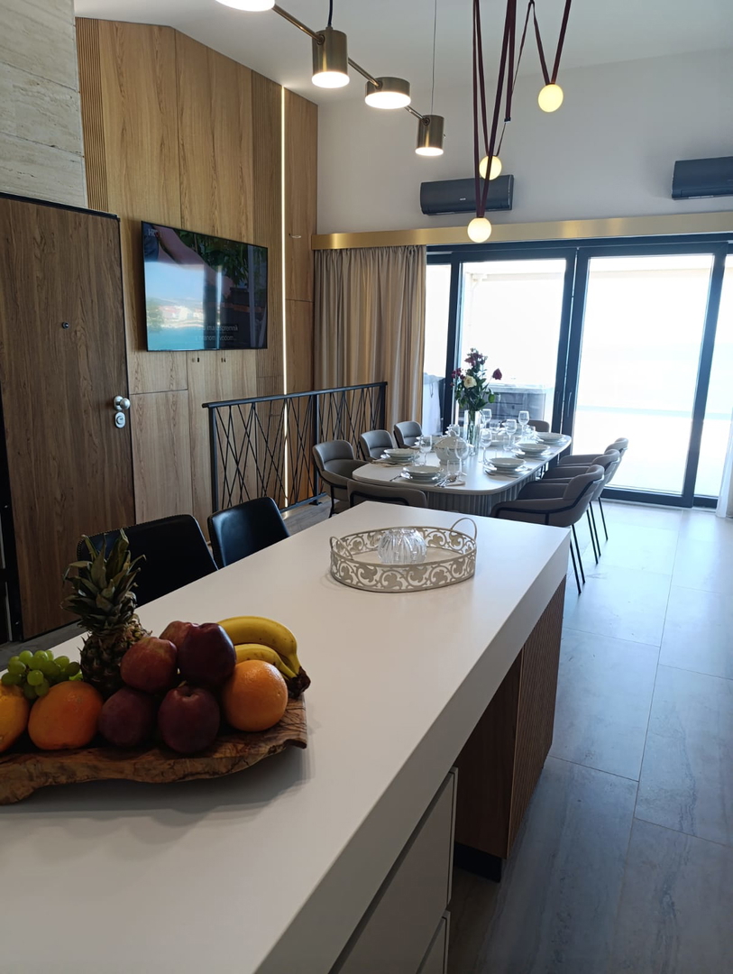 Prva vrsta ob morju - luksuzni penthouse